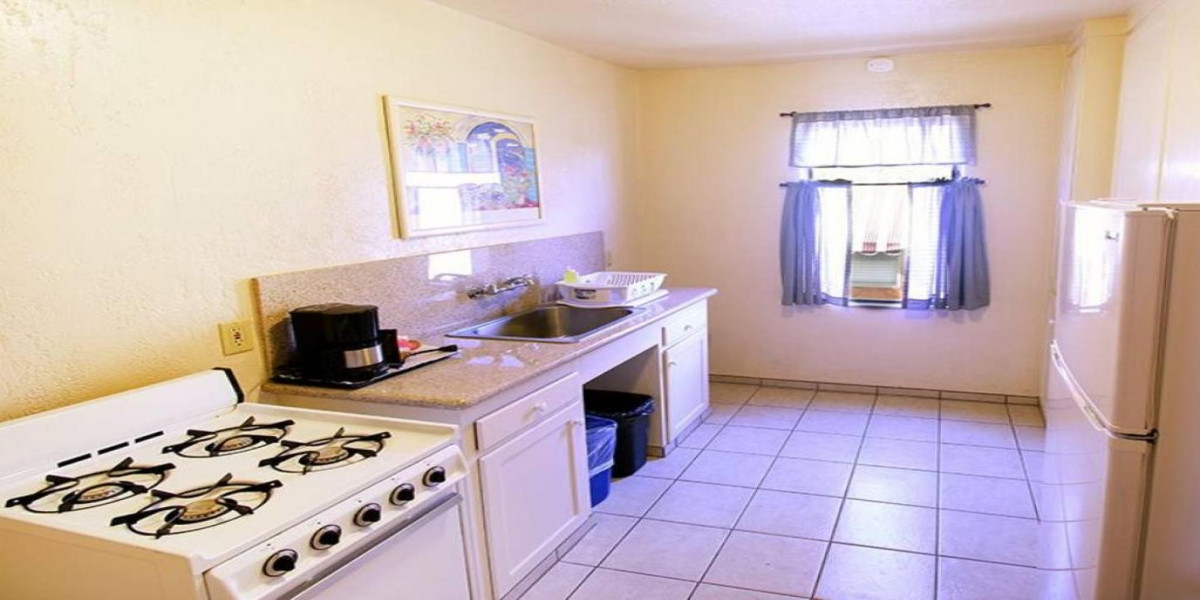 Kitchen and other Amenities